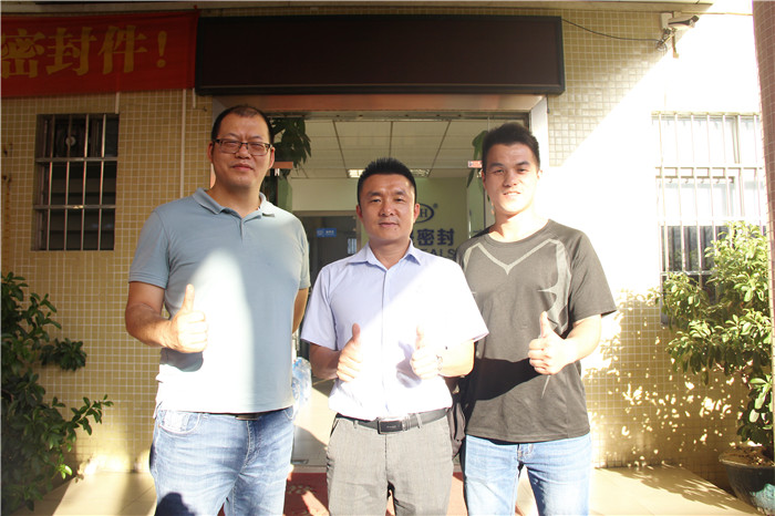 歡迎廣州仨和機(jī)械有限公司蒞臨愛(ài)密特密封參觀考察
